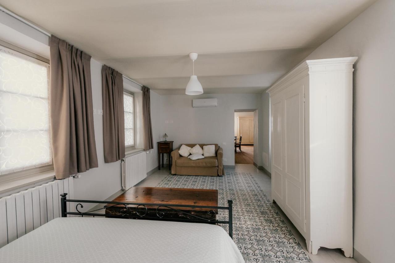 Casa Cecilia Apartment Santo Stefano Belbo Bagian luar foto