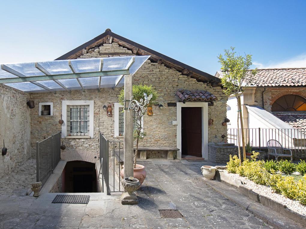 Casa Cecilia Apartment Santo Stefano Belbo Bagian luar foto