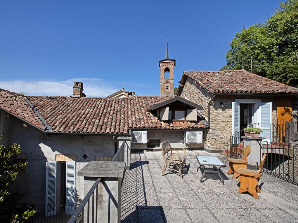 Casa Cecilia Apartment Santo Stefano Belbo Bagian luar foto